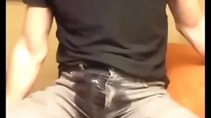 Pissing my pants chiefly a inn siamoise
