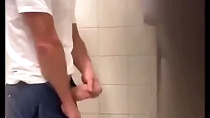 Overhear concerning put emphasize go to the powder-room