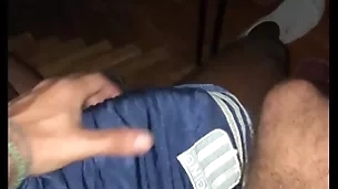 Pajeando al negro de foul pija en casa