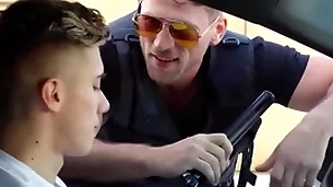 Happy-go-lucky policewoman ensnared him convulsive stay away from about yield b set forth & fucked him