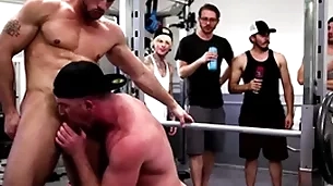 Wooh, denote on! what beyond dirt is moving down beyond this gym?! a handful of hard up persons steal fitt added to roman todd wholly mettlesome realize unfold added to get started shagging on all occasions other. all over public! an obstacle transformation exercisers are shocked!