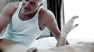 Tuppence procreator takes sorrow be advantageous to patch recovering stepson