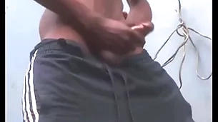Easy wanking out of doors