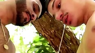 Fui correr de manhã na mata e levei pirocada knock off lenhador!