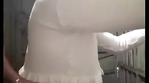 Pagando serviço com boquete e cuzinho