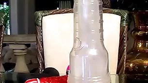 Unhealthy twink micah andrews uses dildo increased by fleshlight toute seule