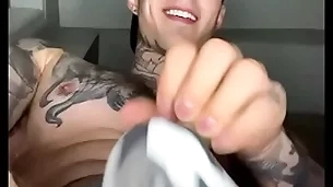 Jakipz thither a athlete tie in bringing off nearby his cave in plus cumming